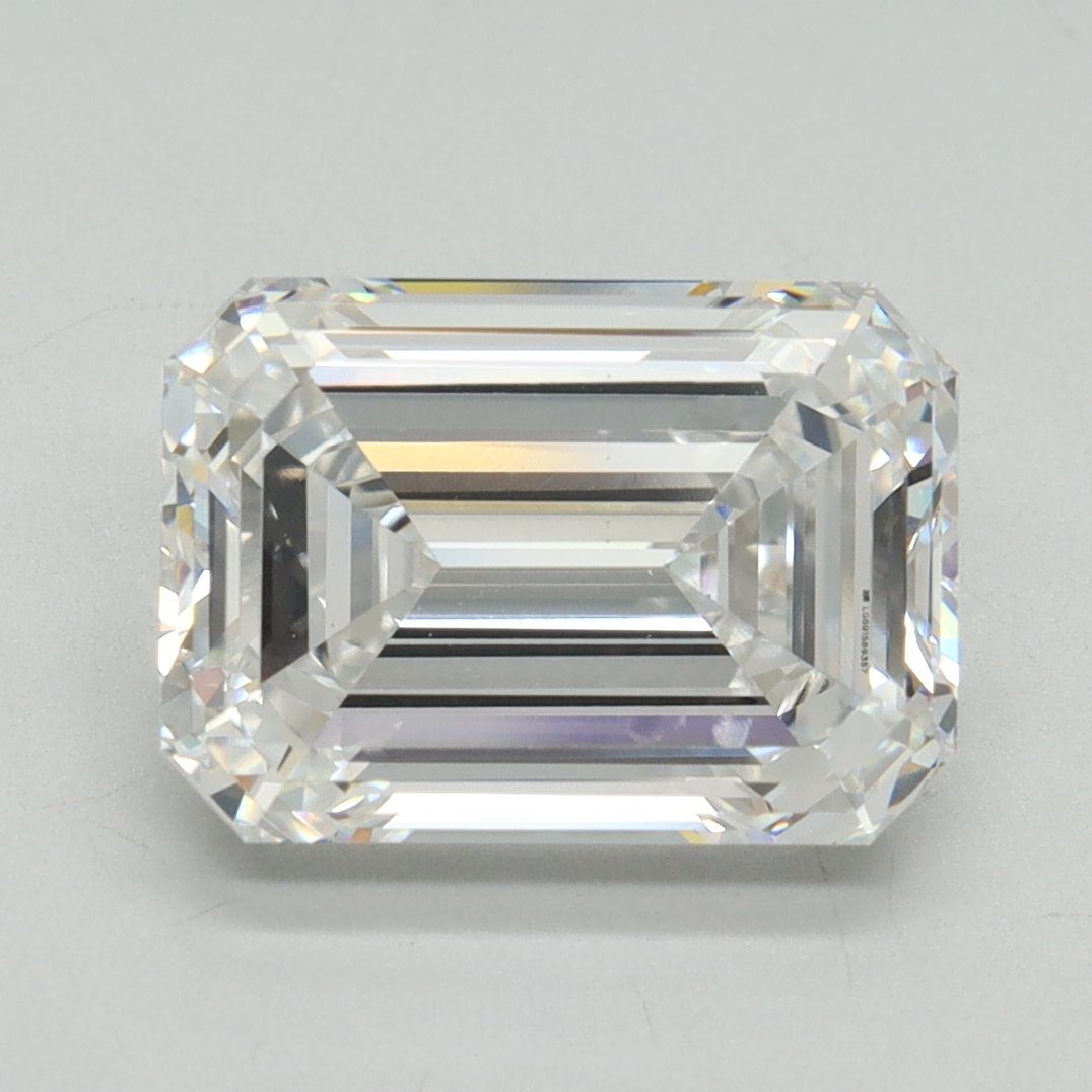 4.05 ct. emerald Lab Grown Diamond front image