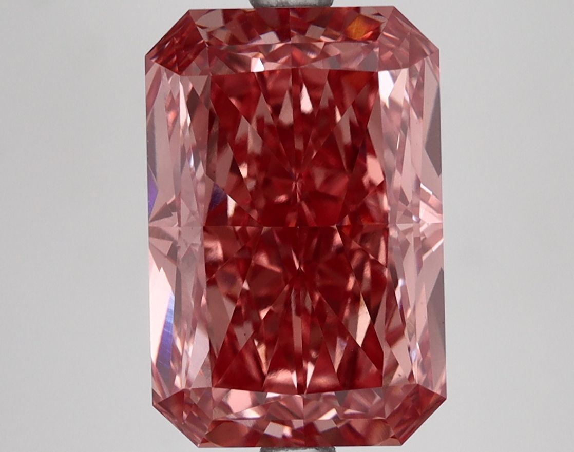 4.79 ct. radiant Lab Grown Diamond front image