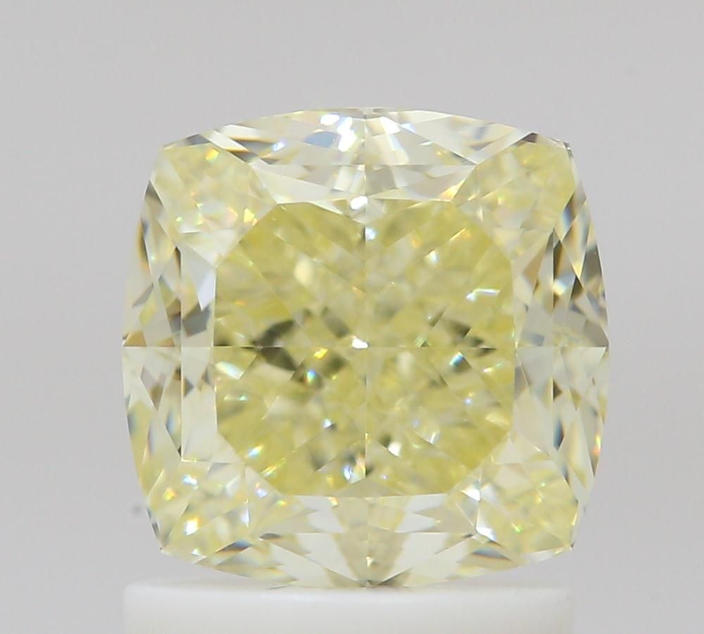 1.67 ct Cushion Brilliant diamond