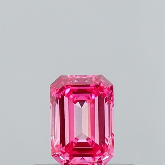 0.22ct Emerald diamond