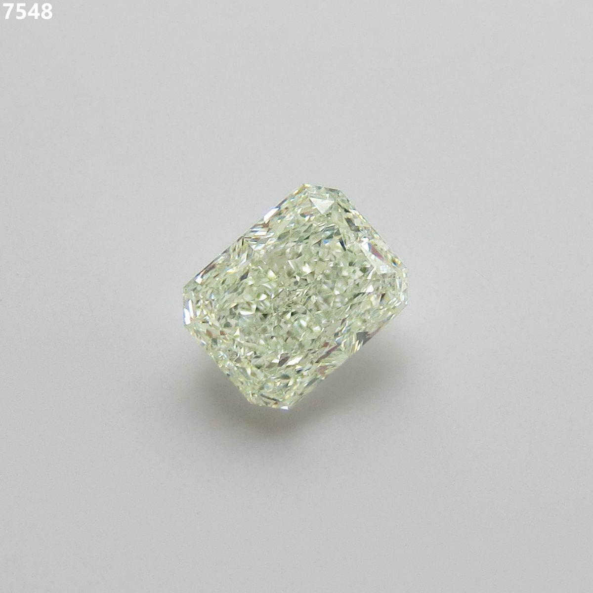 1.50 ct Radiant diamond