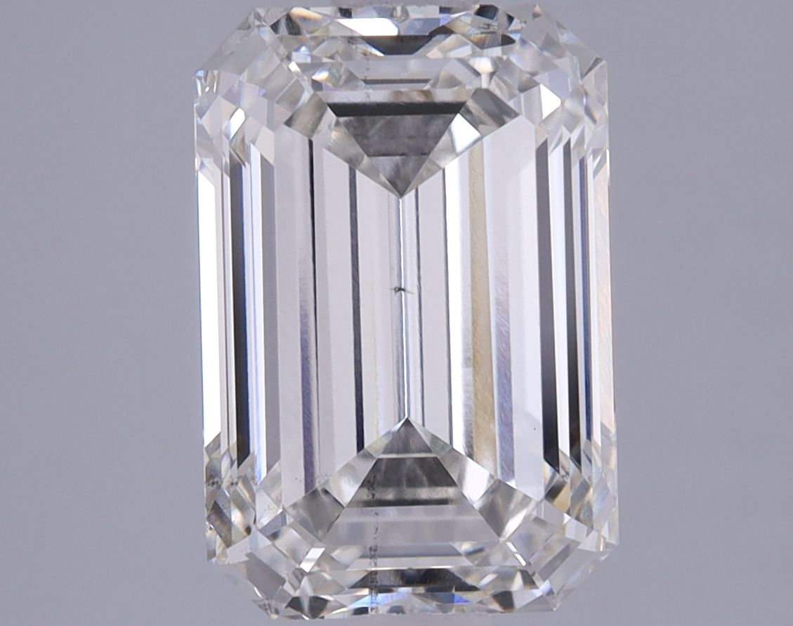 2.64 ct Emerald diamond