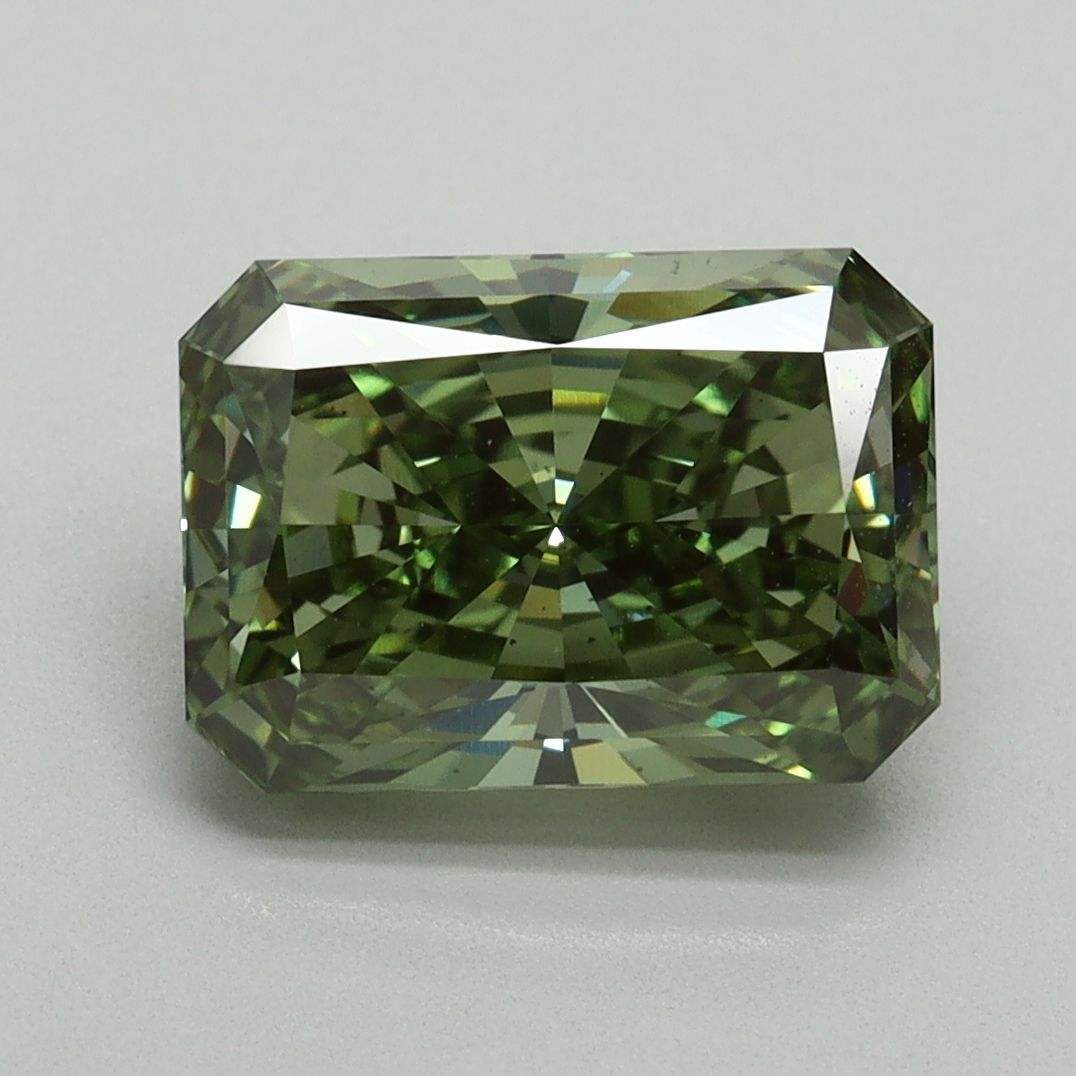 3.11 ct Radiant diamond