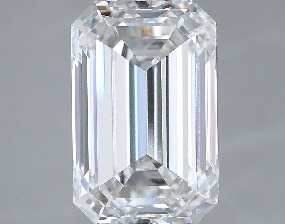 4.58 ct. emerald Lab Grown Diamond front image