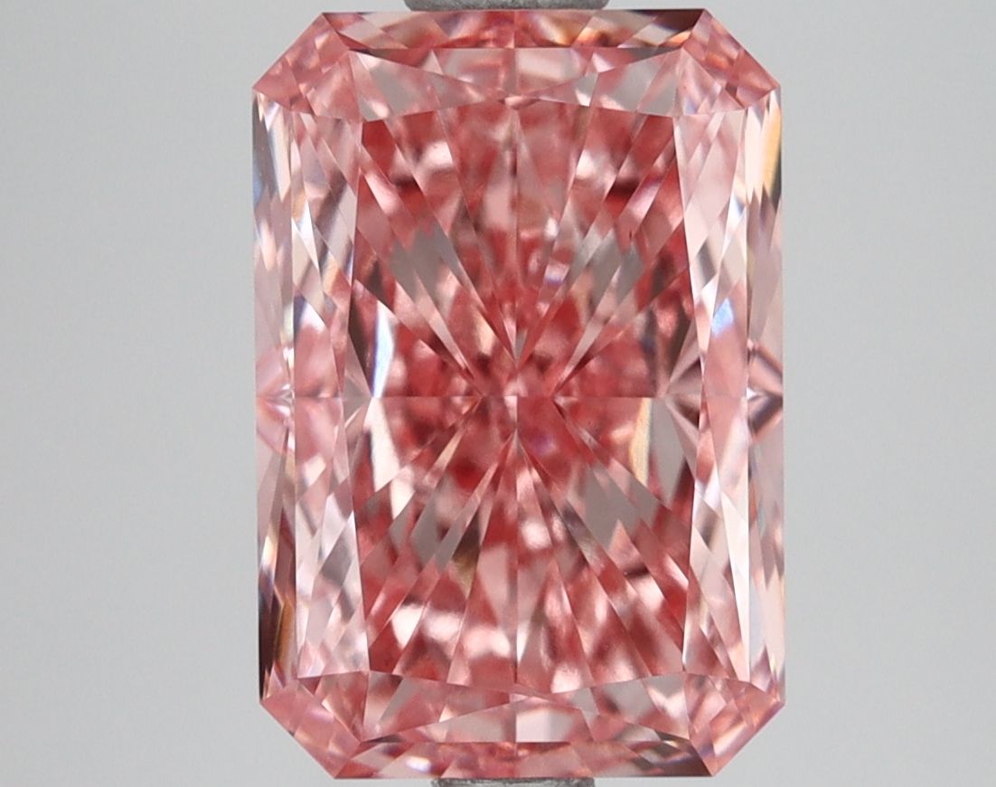 2.72 ct Radiant diamond