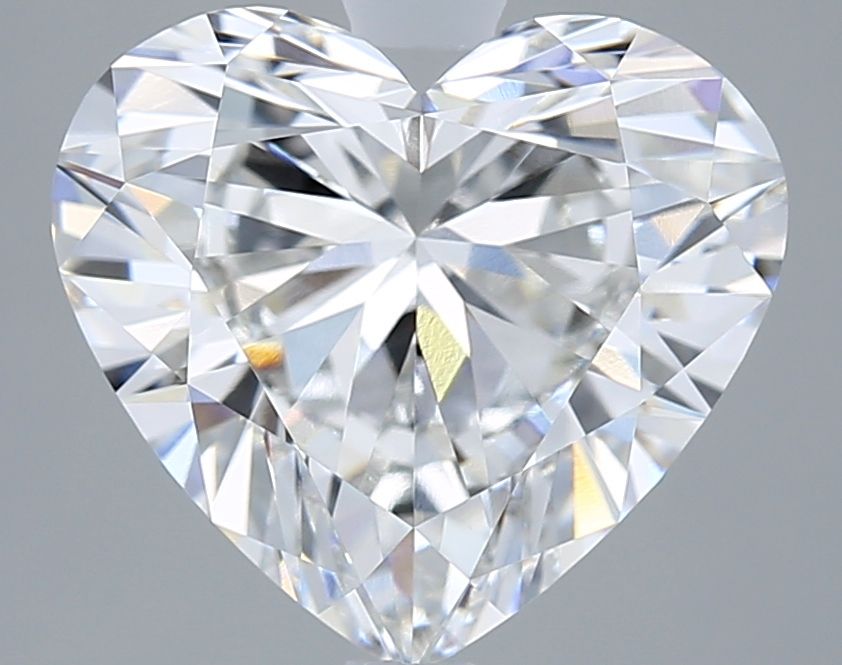 3.06 carat e VVS2 EX Cut IGI heart diamond