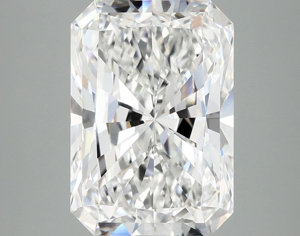 4.92 ct. radiant Lab Grown Diamond front image