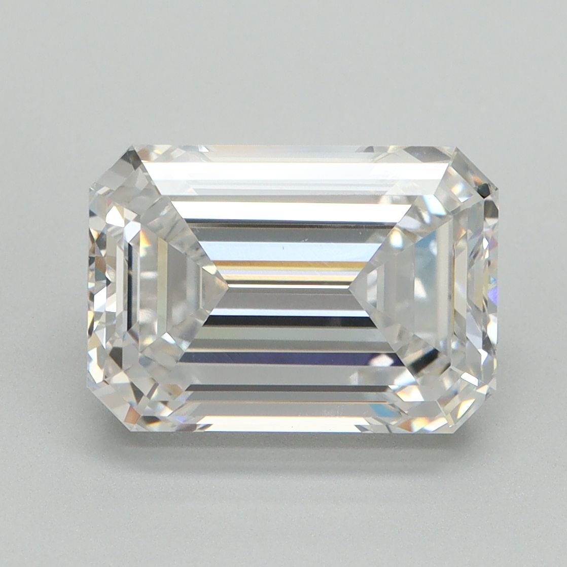 4.23 ct. emerald Lab Grown Diamond front image