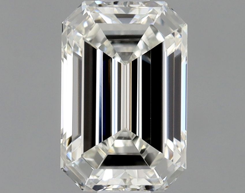 0.70 ct Emerald diamond