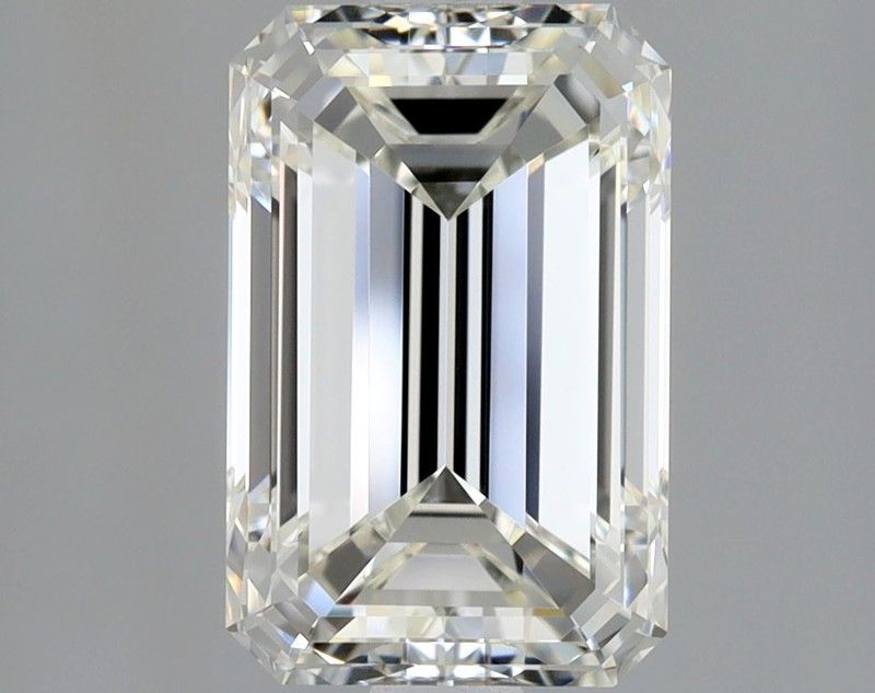 2.01 ct Emerald diamond