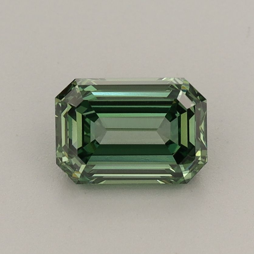 1.05 ct Emerald diamond