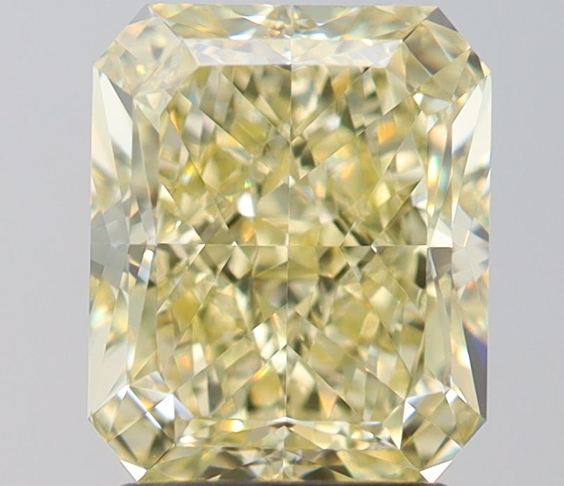2.51 ct Radiant diamond