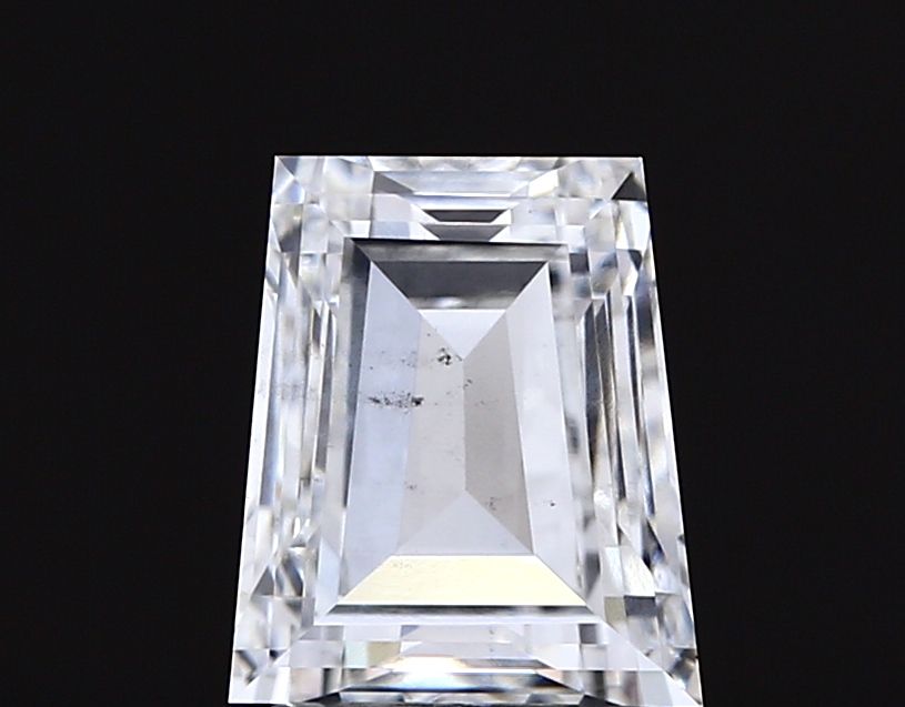 2.04 ct lab-grown Tapered baguette Diamond