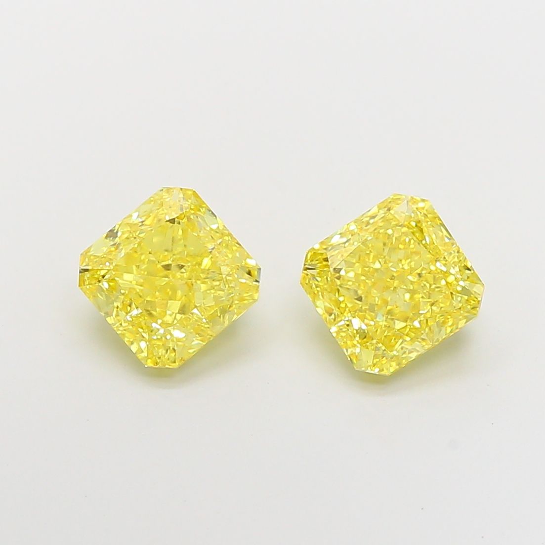 2.5 ct lab-grown Square radiant Diamond