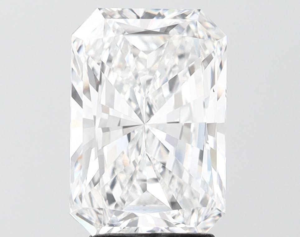 3.03 ct Radiant diamond