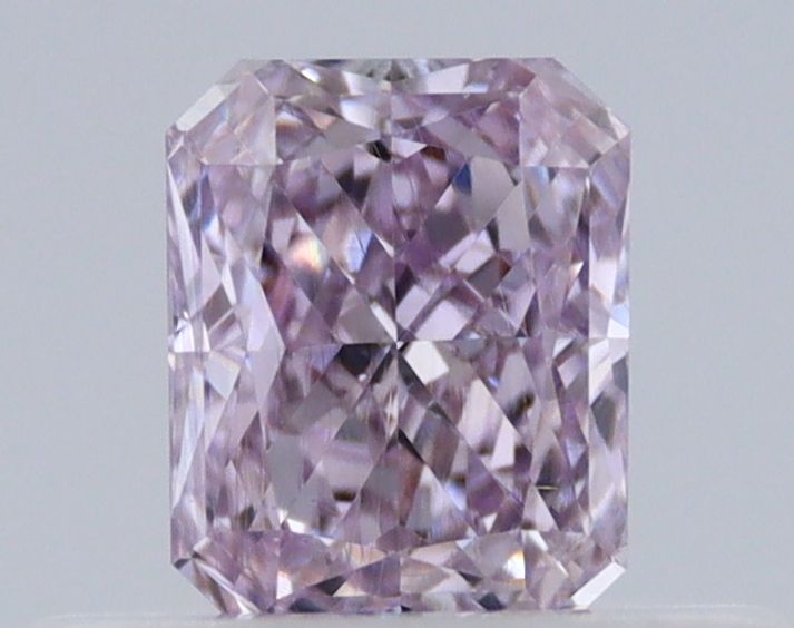 0.34 ct Radiant diamond