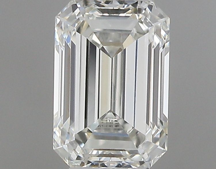 0.43 ct Emerald diamond