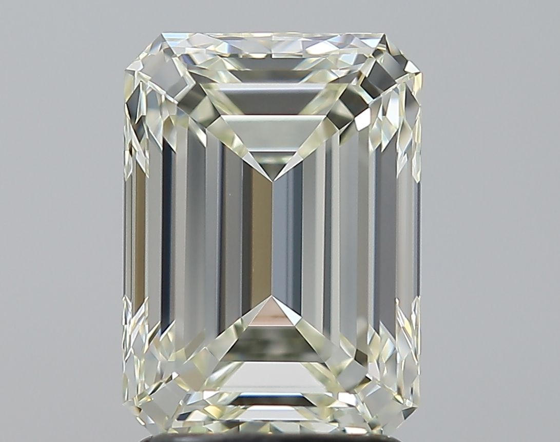 2.50 ct Emerald diamond