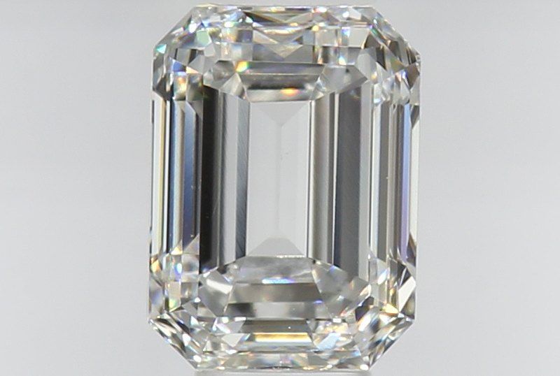 0.92ct Emerald diamond
