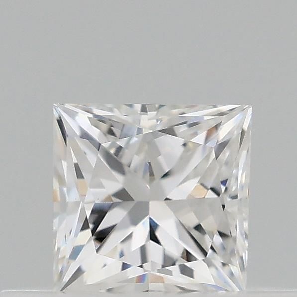 0.3 ct lab-grown Princess Diamond