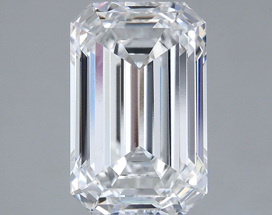 4.06 ct. emerald Lab Grown Diamond front image