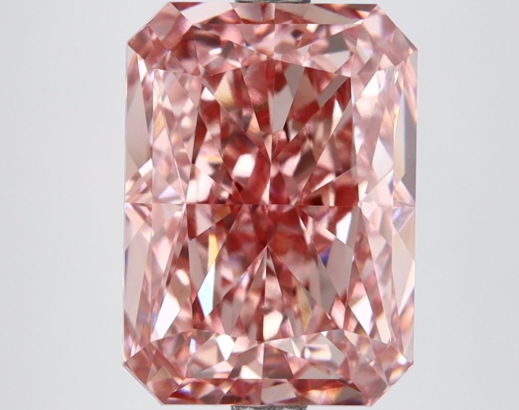 4.94 ct. radiant Lab Grown Diamond front image