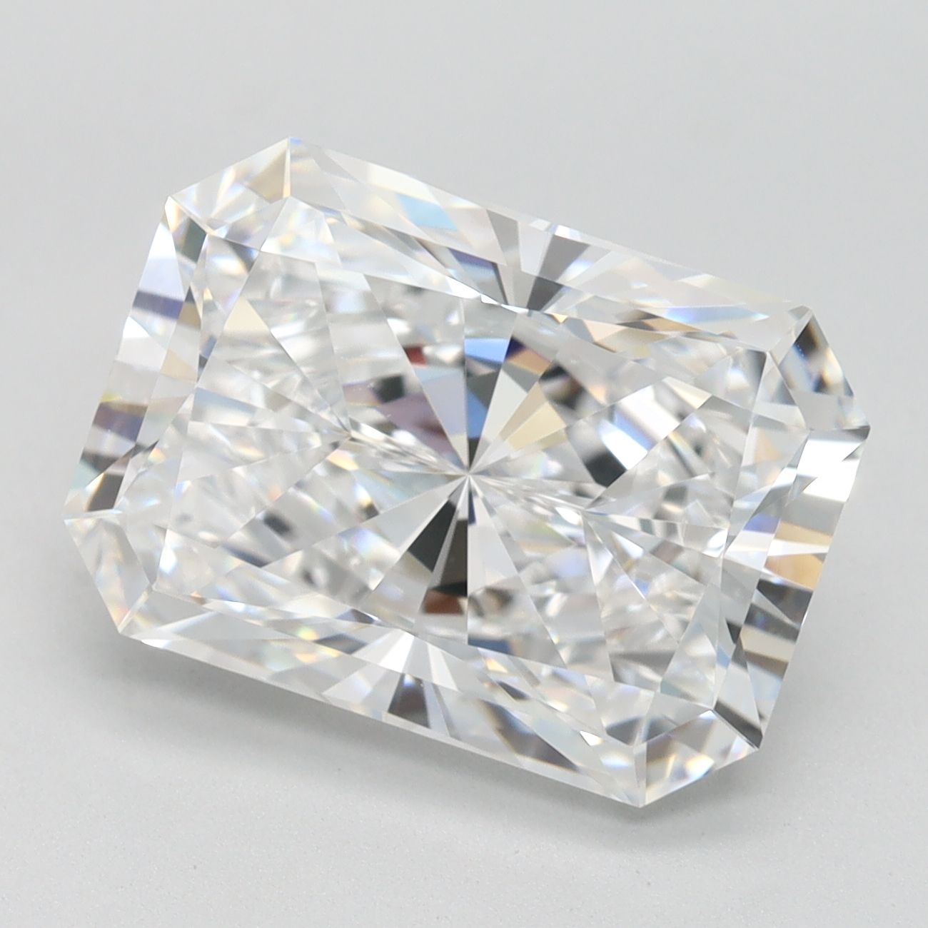 5.29 ct. radiant Lab Grown Diamond front image