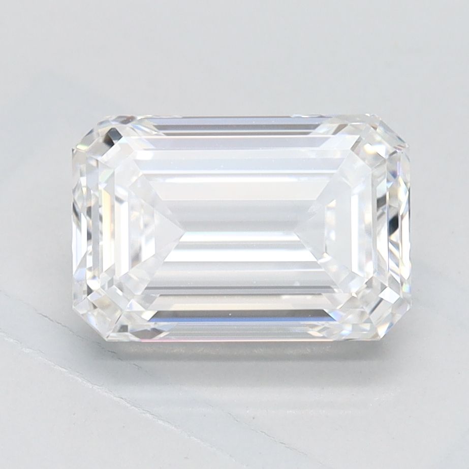 1.52 ct. emerald Lab Grown Diamond front image
