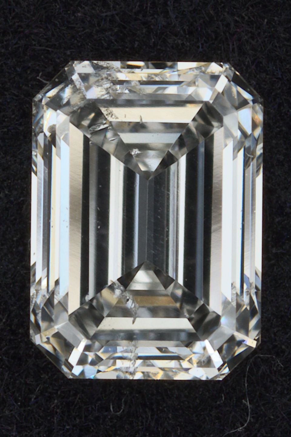 0.51 ct. emerald Lab Grown Diamond front image