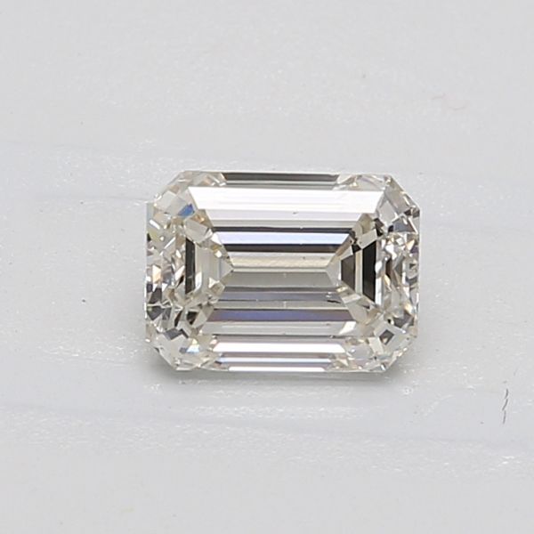 1.04 ct. emerald Lab Grown Diamond front image