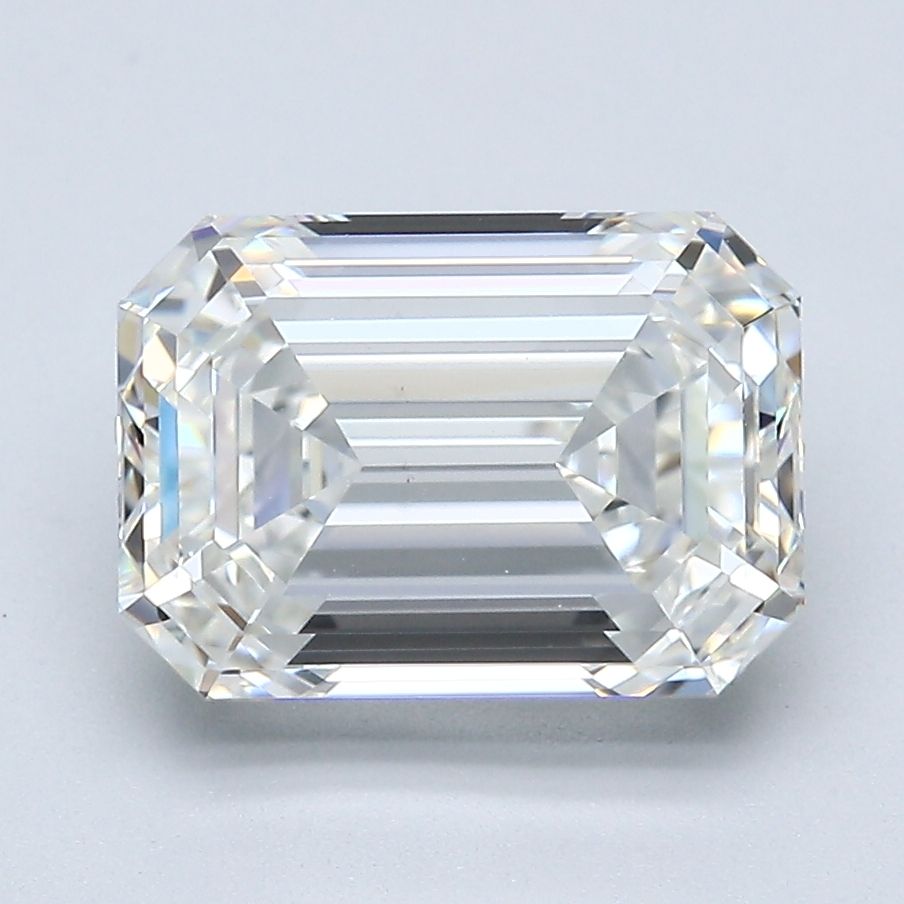 3.77 ct Emerald diamond