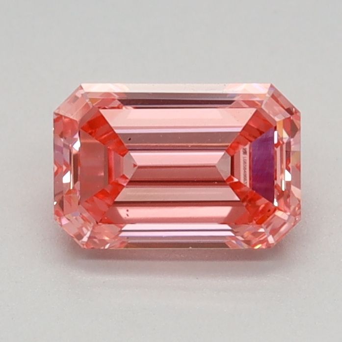 0.70 ct Emerald diamond