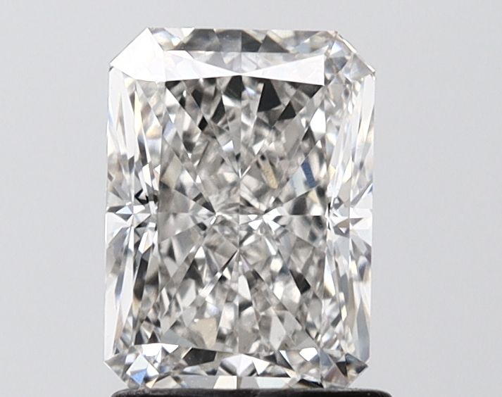 1.57 ct Radiant diamond