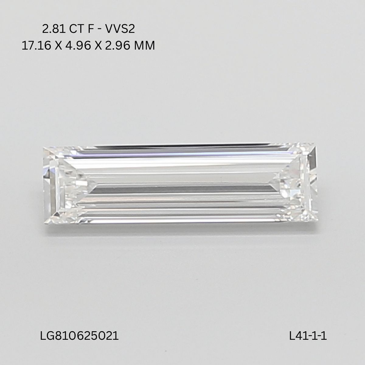 2.81 ct Baguette diamond