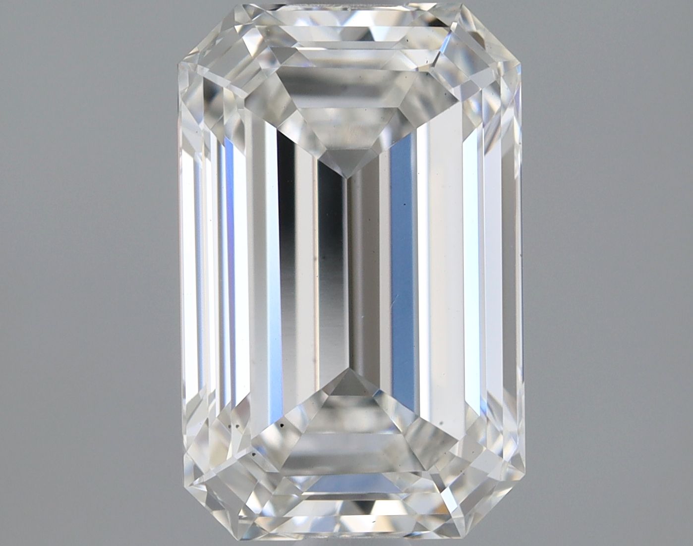 1.65 ct. emerald Lab Grown Diamond front image