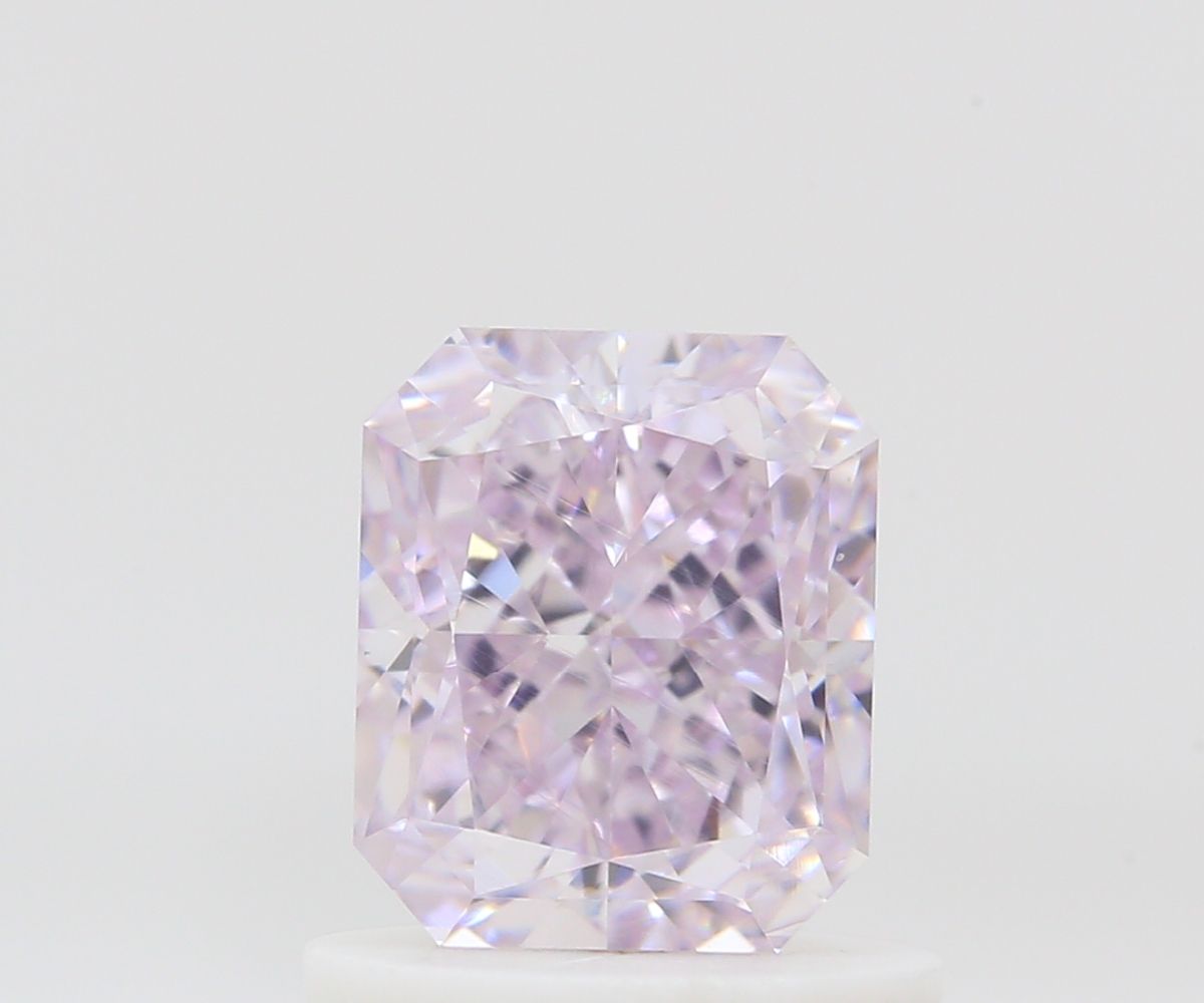 1.00 ct Radiant diamond