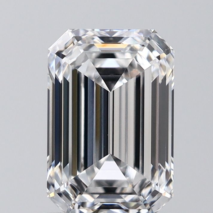 1.52 ct. emerald Lab Grown Diamond front image