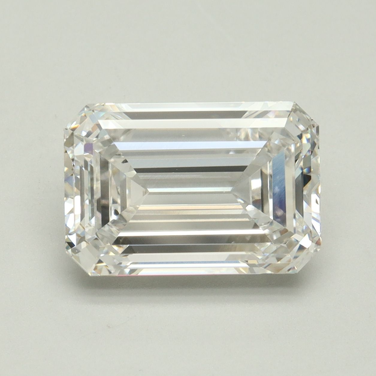 4.51 ct. emerald Lab Grown Diamond front image