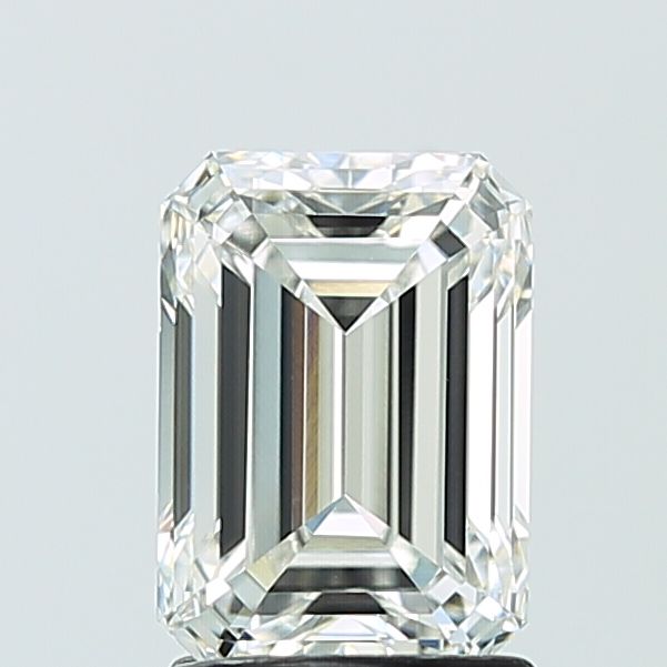 2.02 ct Emerald diamond