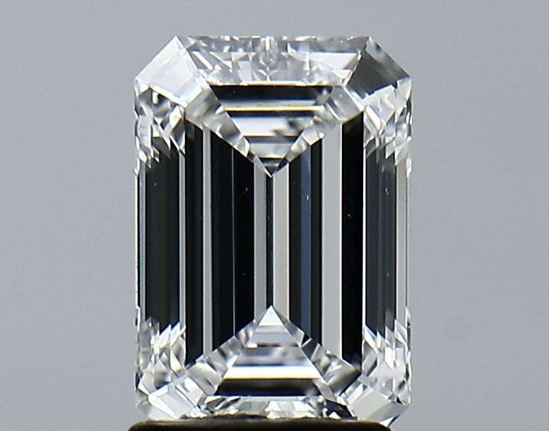 1.84 ct. emerald Lab Grown Diamond front image