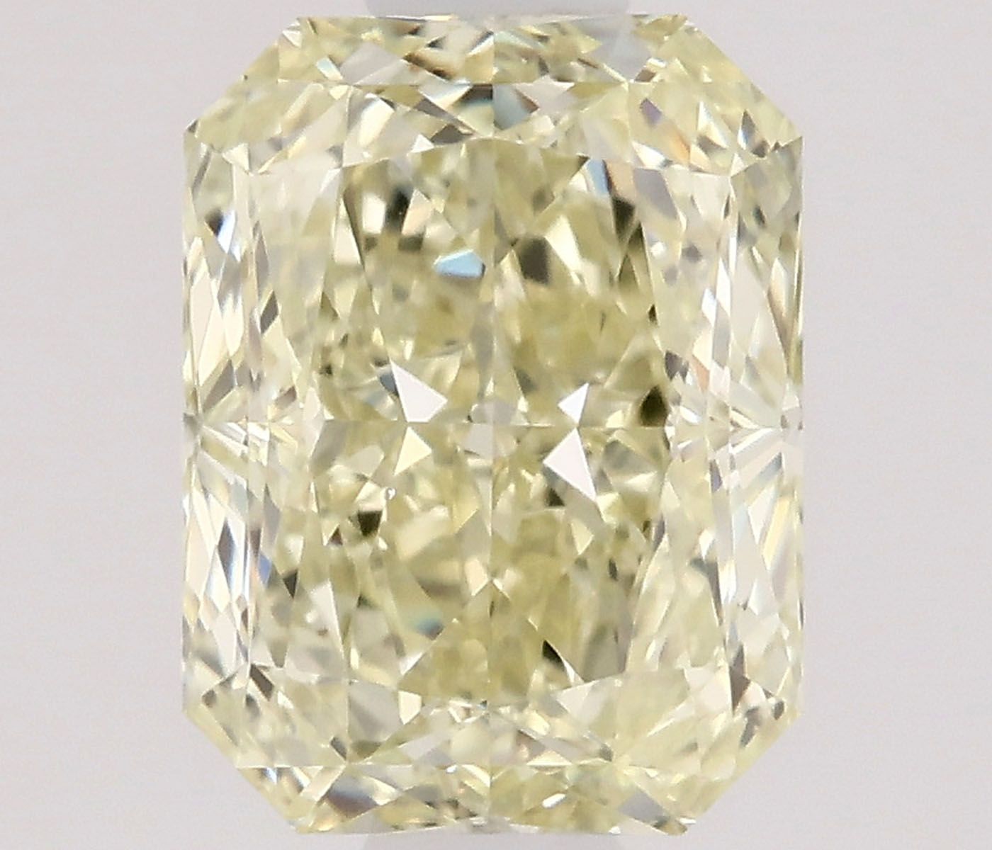 0.78 ct Radiant diamond