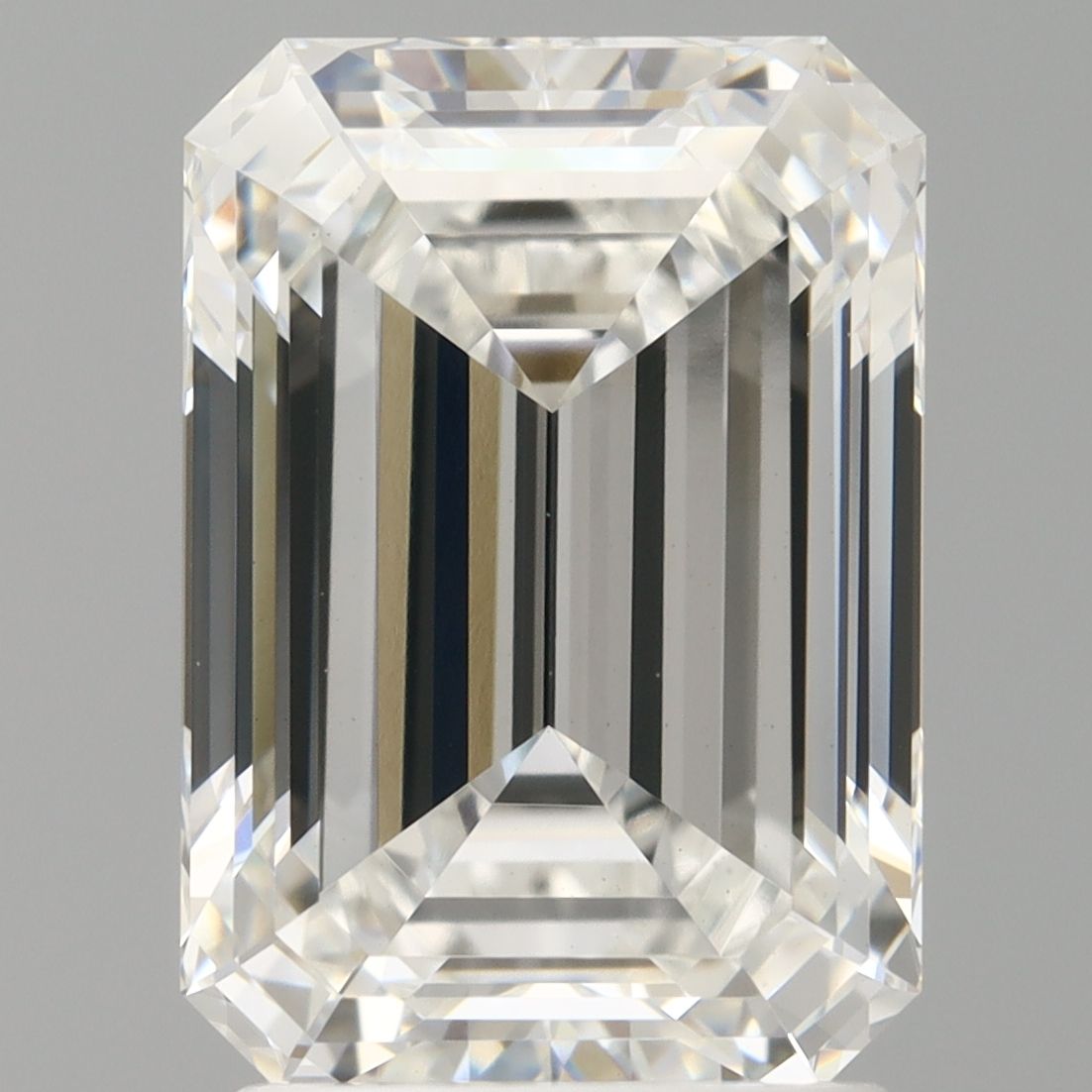 2.60 ct. emerald Lab Grown Diamond front image