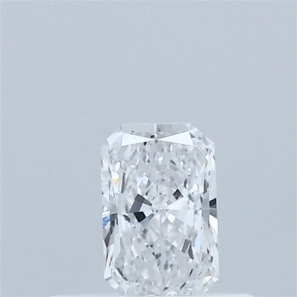 0.31 ct lab-grown Radiant Diamond