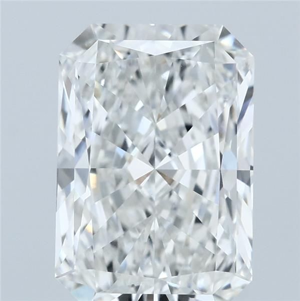 3.87 ct Radiant diamond