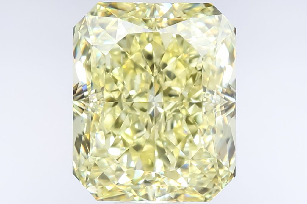 2.26 ct Radiant diamond