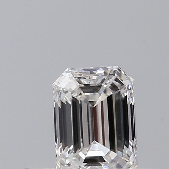 0.31 ct Emerald diamond