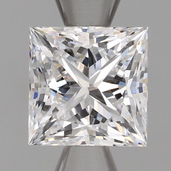 1.03 ct. princess Lab Grown Diamond front image