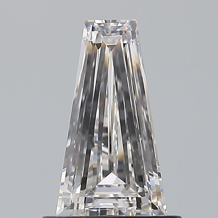 0.7 ct Tapered baguette Diamond