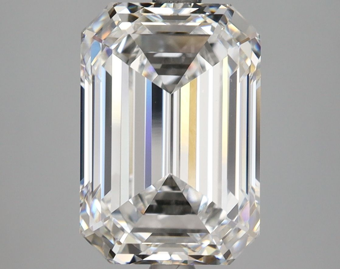 5.10 ct. emerald Lab Grown Diamond front image