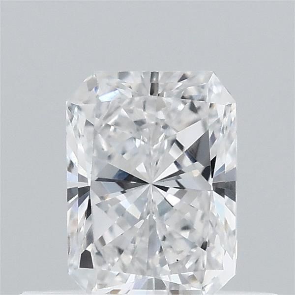 0.47 ct lab-grown Radiant Diamond